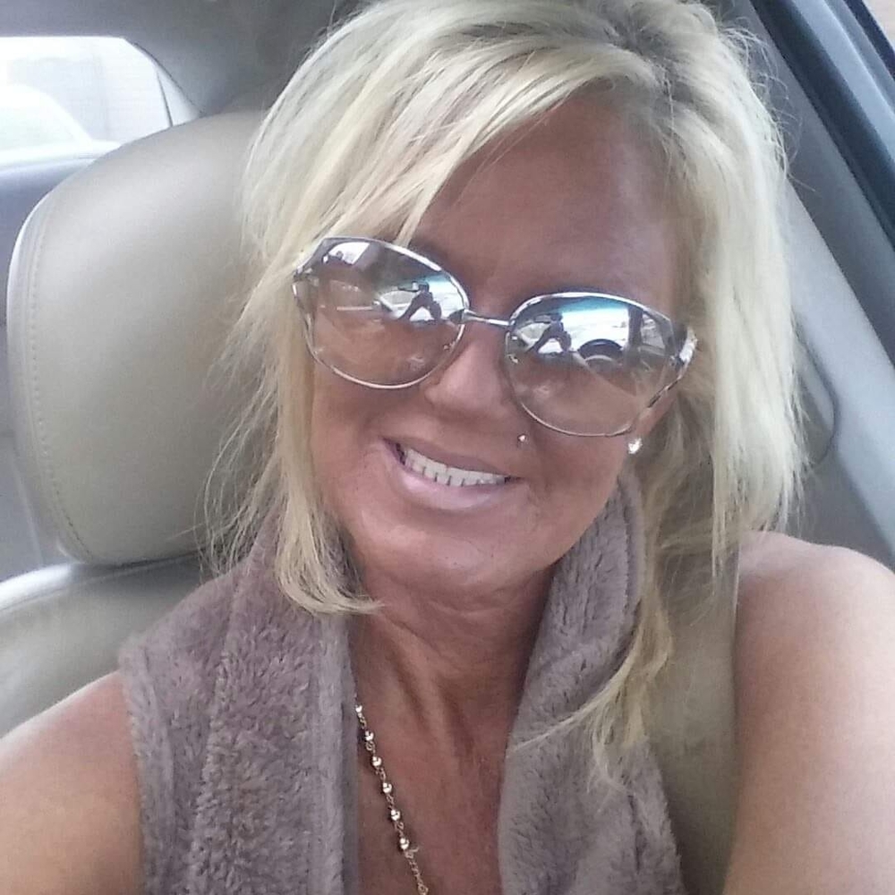 Meet your Posher, Becky